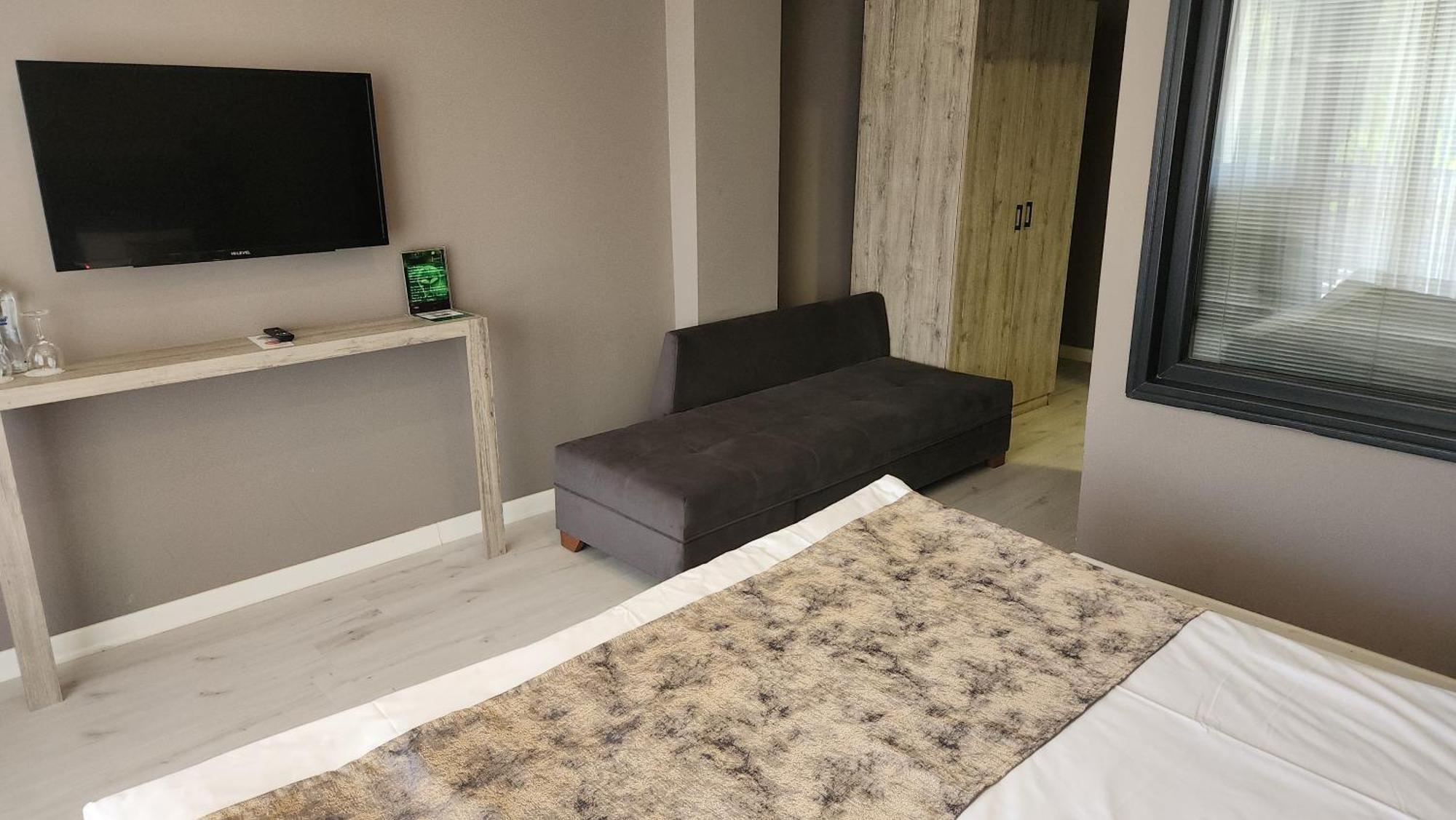 Hbs Polonezkoy Life & Garden Hotell Istanbul Exteriör bild