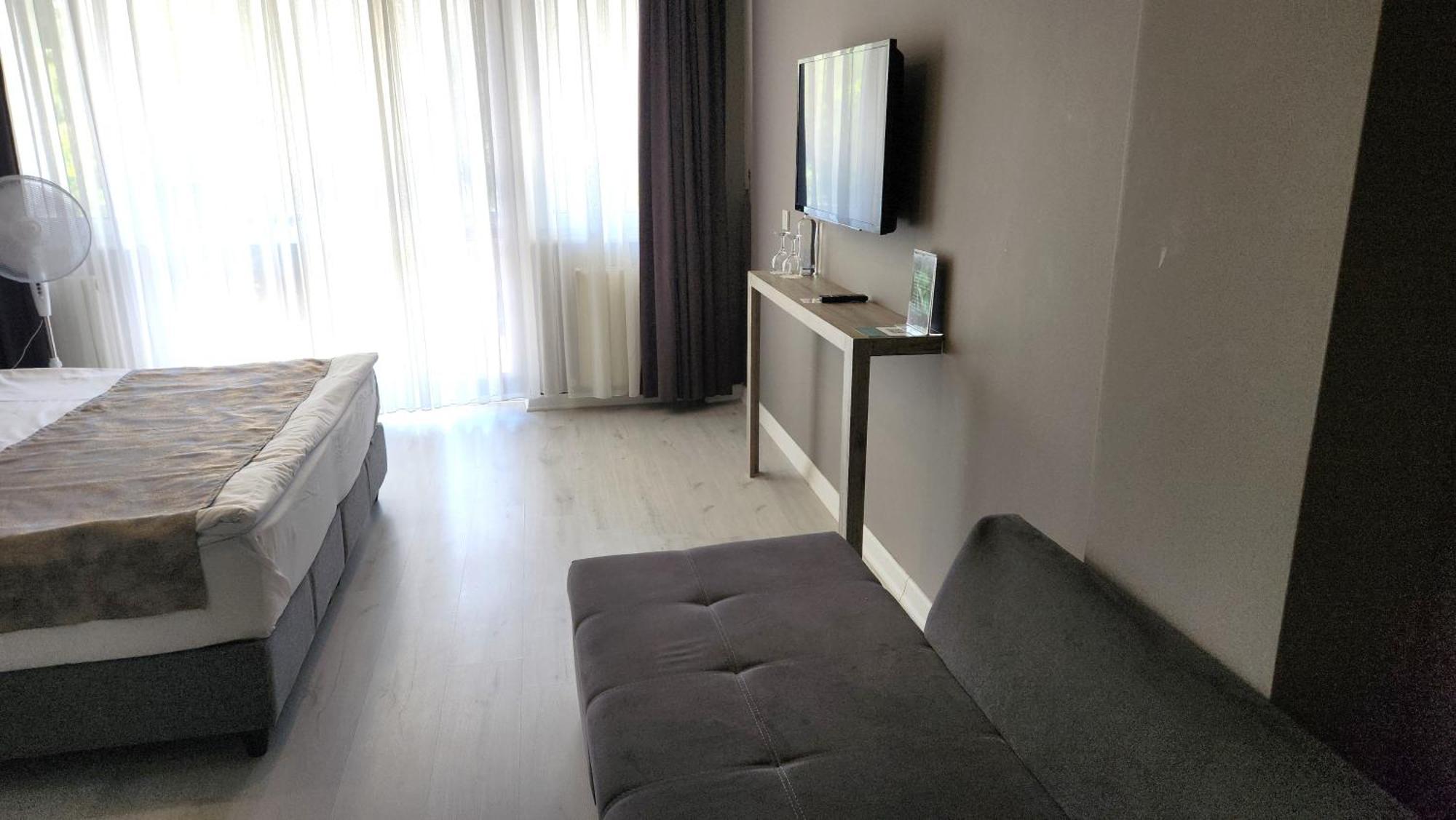 Hbs Polonezkoy Life & Garden Hotell Istanbul Exteriör bild